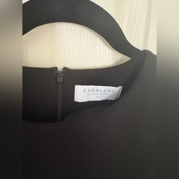 Everlane Scuba Knit Relaxed Tunic Dress in Black | Size XS - Picture 4 of 8